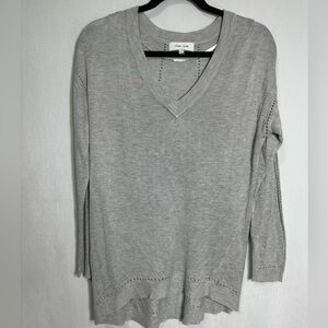 John + Jenn grey V neck sweater - XS